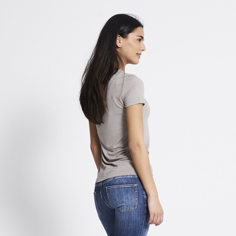 Soft feel tee "Liv"